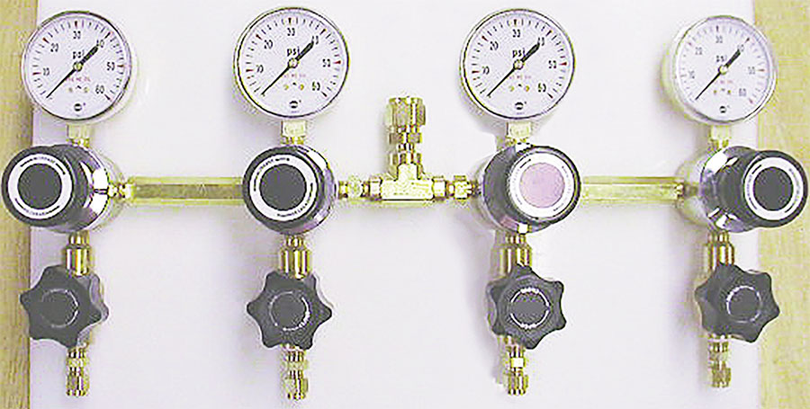four-regulator panel with center inlet